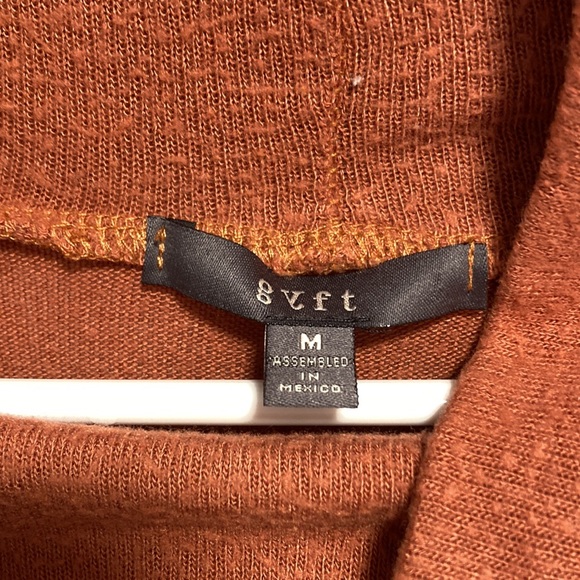 Gyft Sweater - Picture 6 of 14